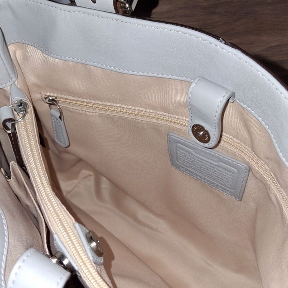 Coach Soho collection North South tote bag NWOT - Picture 8 of 16